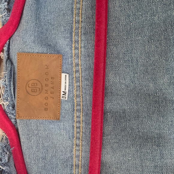 Distressed Denim Short Jacket - Picture 5 of 5